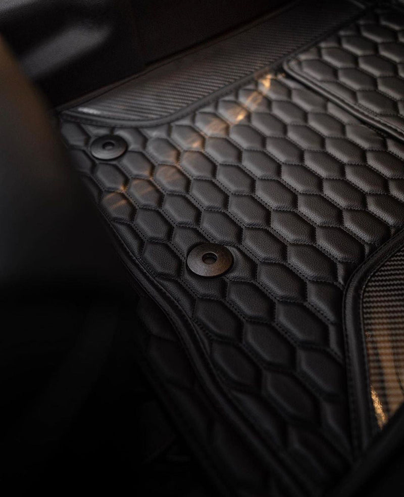 Load image into Gallery viewer, Ford Mustang (2010 - 2014) Carbon Fiber Floor Mats - FSPE
