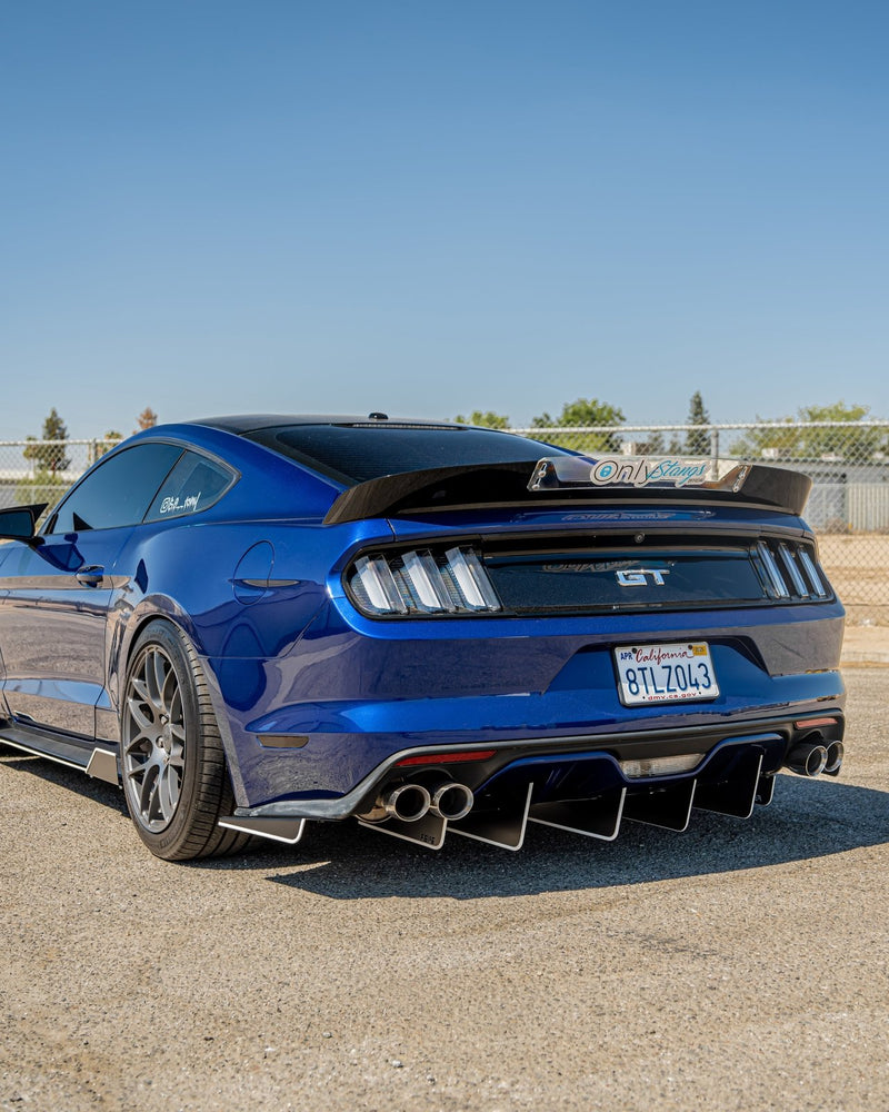 Load image into Gallery viewer, Ford Mustang (2015 - 2017) Rear Diffuser V1 - FSPE
