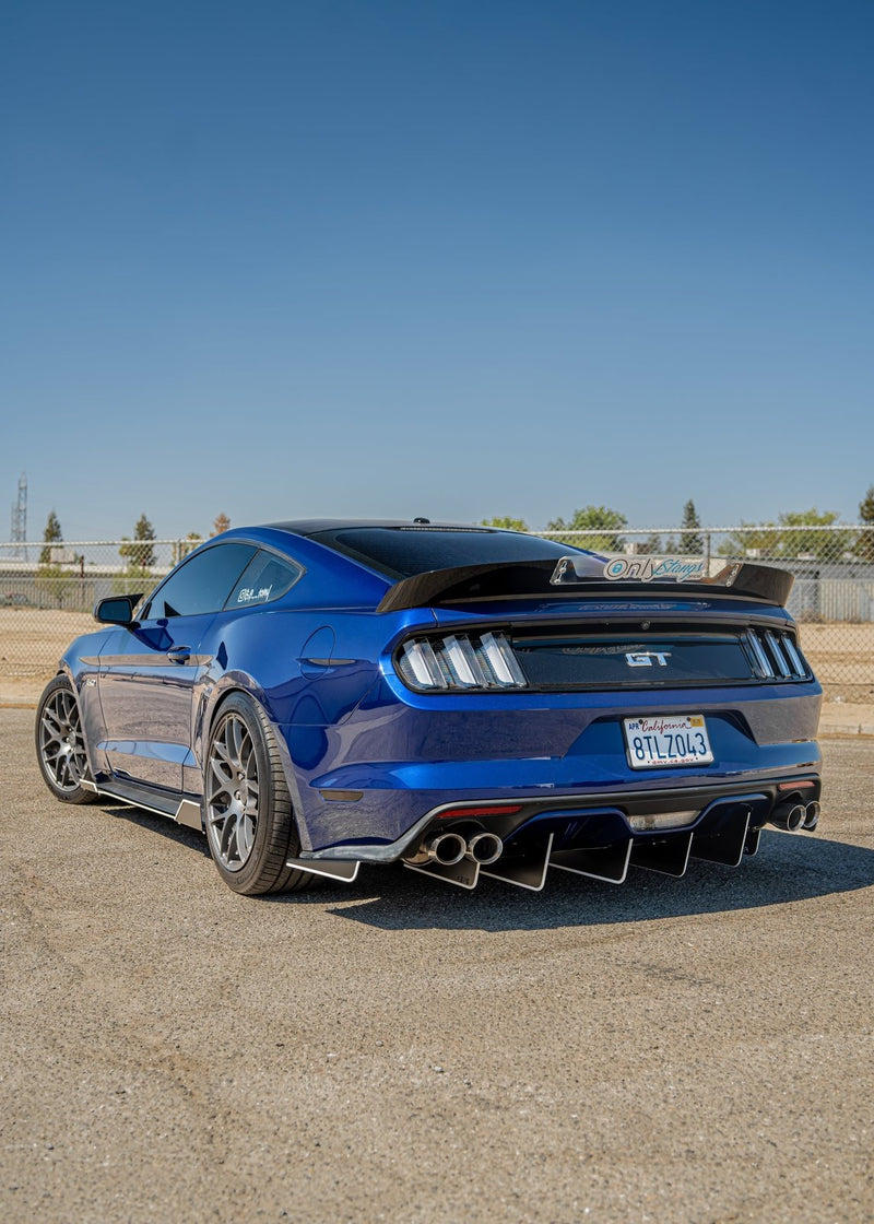 Load image into Gallery viewer, Ford Mustang (2015 - 2023) Side Skirts V1 - FSPE
