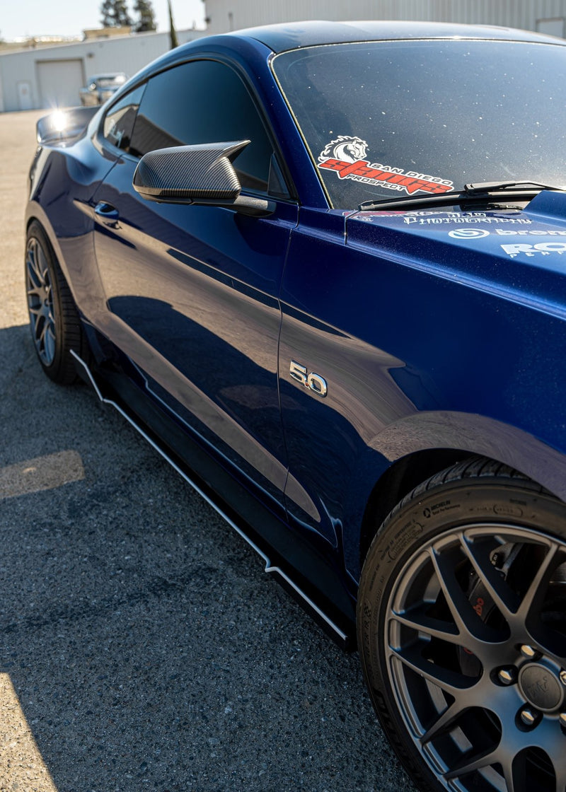 Load image into Gallery viewer, Ford Mustang (2015 - 2023) Side Skirts V1 - FSPE
