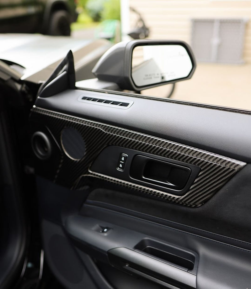 Load image into Gallery viewer, Ford Mustang S650 2024+ Carbon Fiber Door Handle Trim Kit - FSPE
