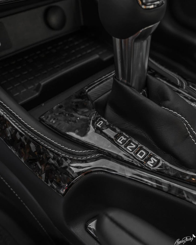 Load image into Gallery viewer, Ford Mustang S650 2024+ Carbon Fiber Shifter Plate Trim - FSPE
