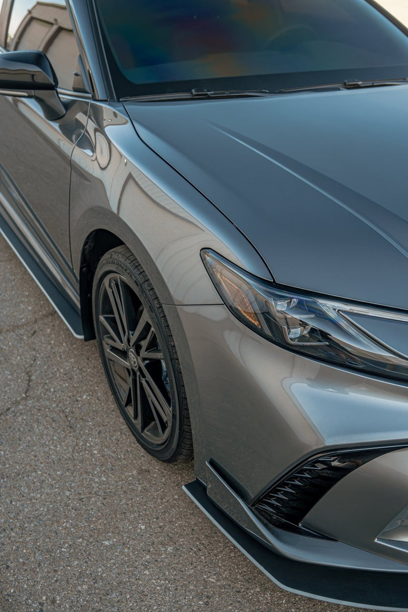 Load image into Gallery viewer, Toyota Camry (2025+) SE / XSE HDPE Side Skirts - FSPE
